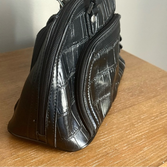 M.C. Marc Chantal Black Crocodile Embossed Leather Shoulder Handbag Purse - Picture 4 of 13